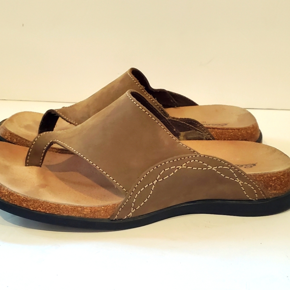 Women's Eddie Bauer Leather Suede Flip Flop Sandal